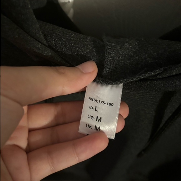 Long Sleeve Hoodie Gym Workout Top - Hooded Sweatshirt - Picture 3 of 4